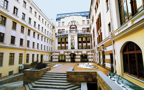 Офисно-жилищный комплекс на площади Исскуств, Санкт-Петербург